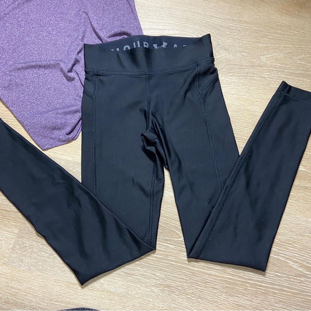 🖤5/$40!! Under Armour Black Leggings. Compression heat gear